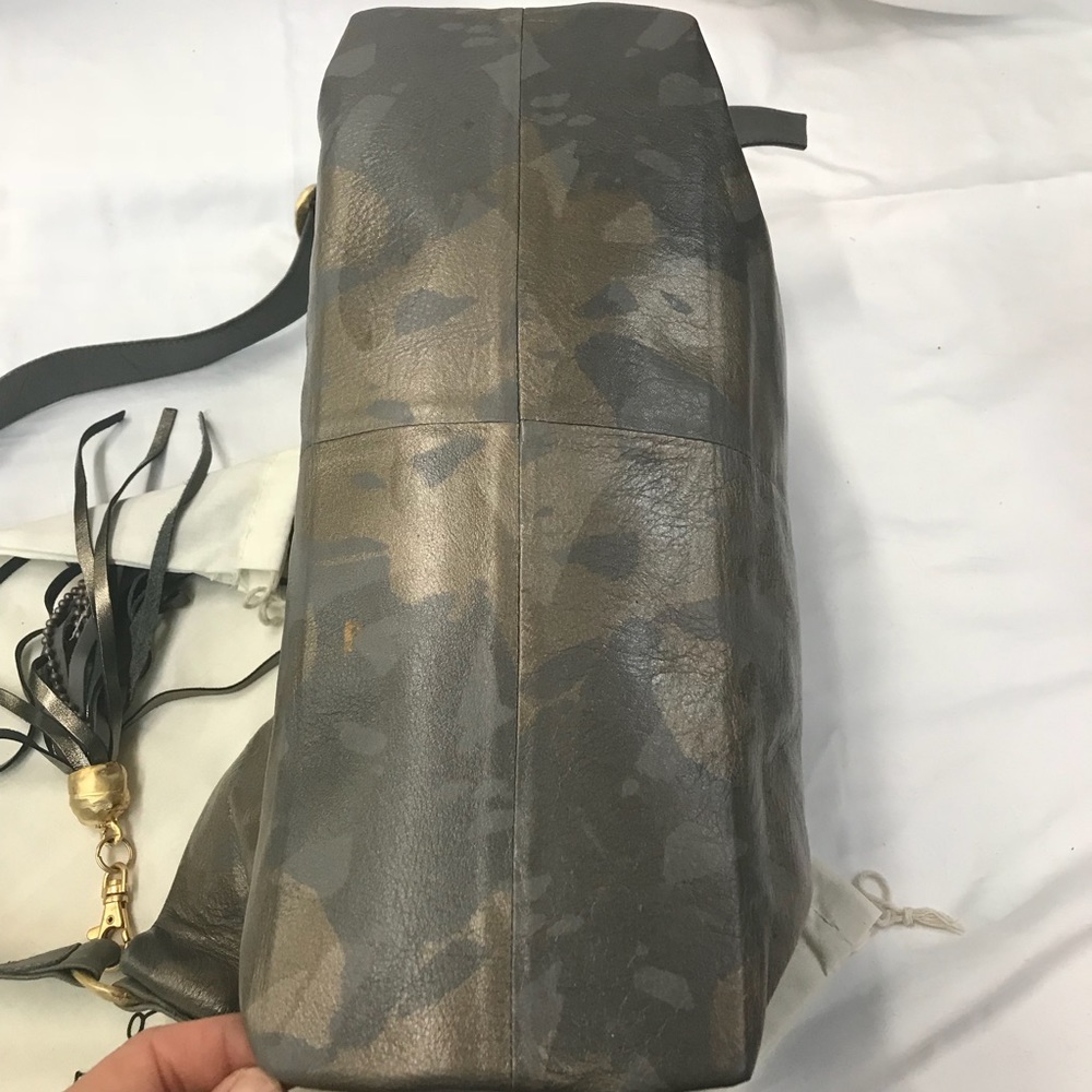 Ona Villier Vesuvius Hobo Bag in Grey Sombra - Picture 5 of 12